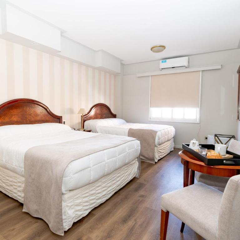 San Nicolas Plaza - Superior Family Room - 6