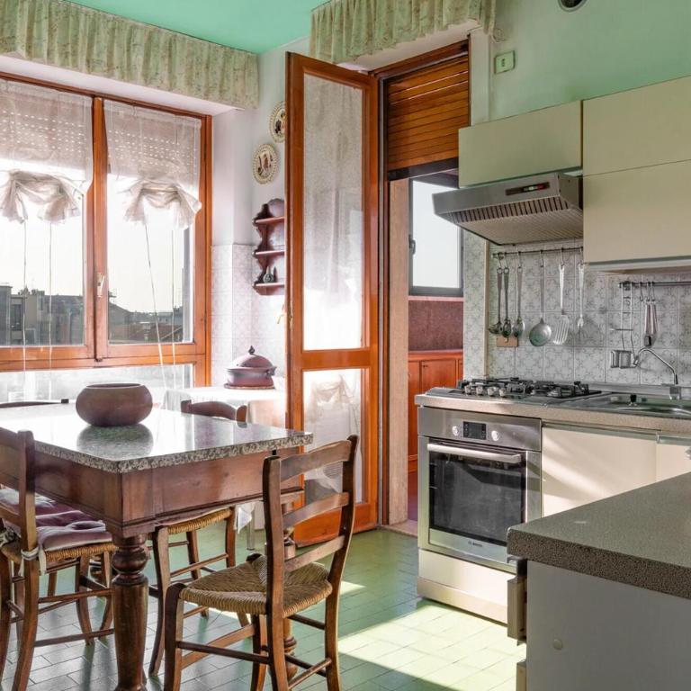Elegant Multi Room Apartment In Center of Milan - Apartment - 7