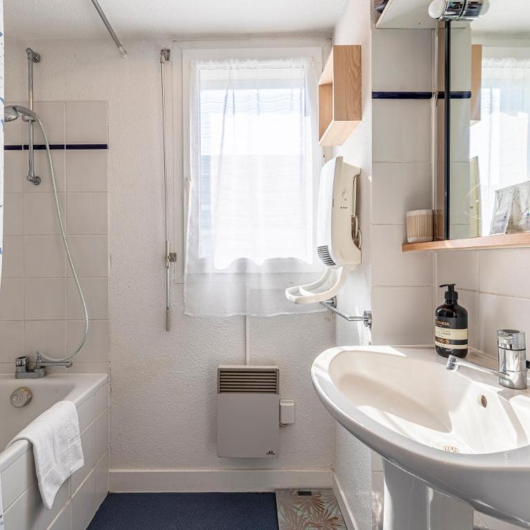 Joli T2 équipé, balcon, parking à Vannes - Appartement 1 Chambre - 17