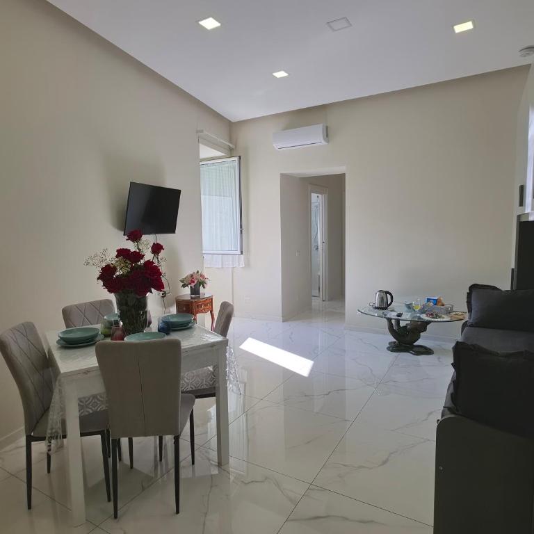 ENUMA - Salvator Rosa - One-Bedroom Apartment with Garden View - 1