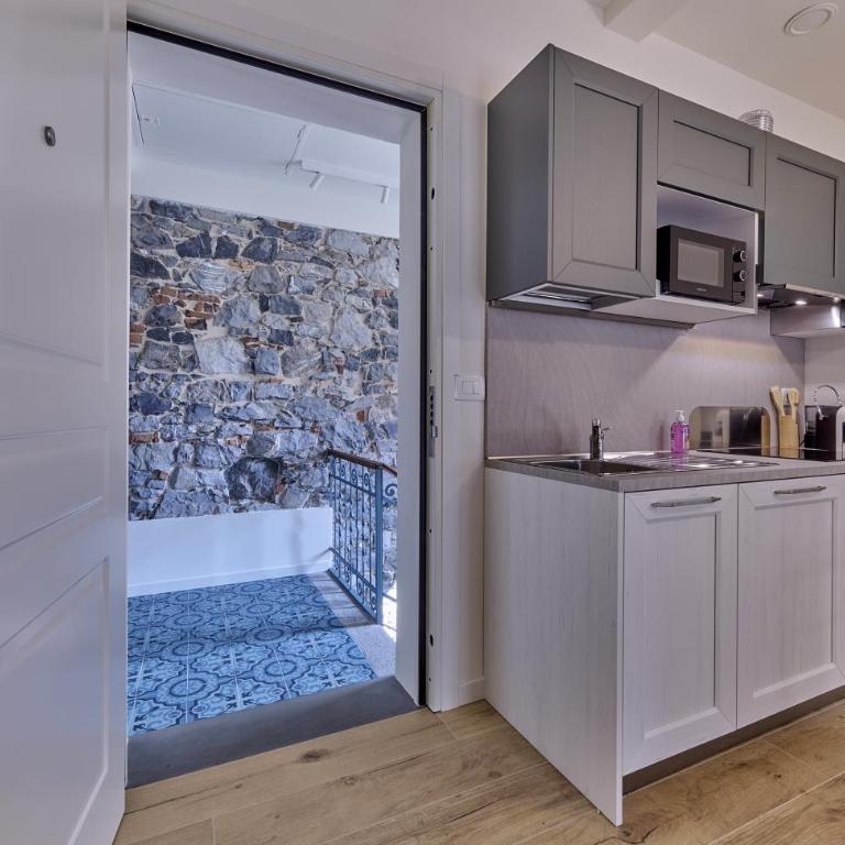 Lecco Lake Apartments Villa Liberty - Superior Apartment with Balcony - 7