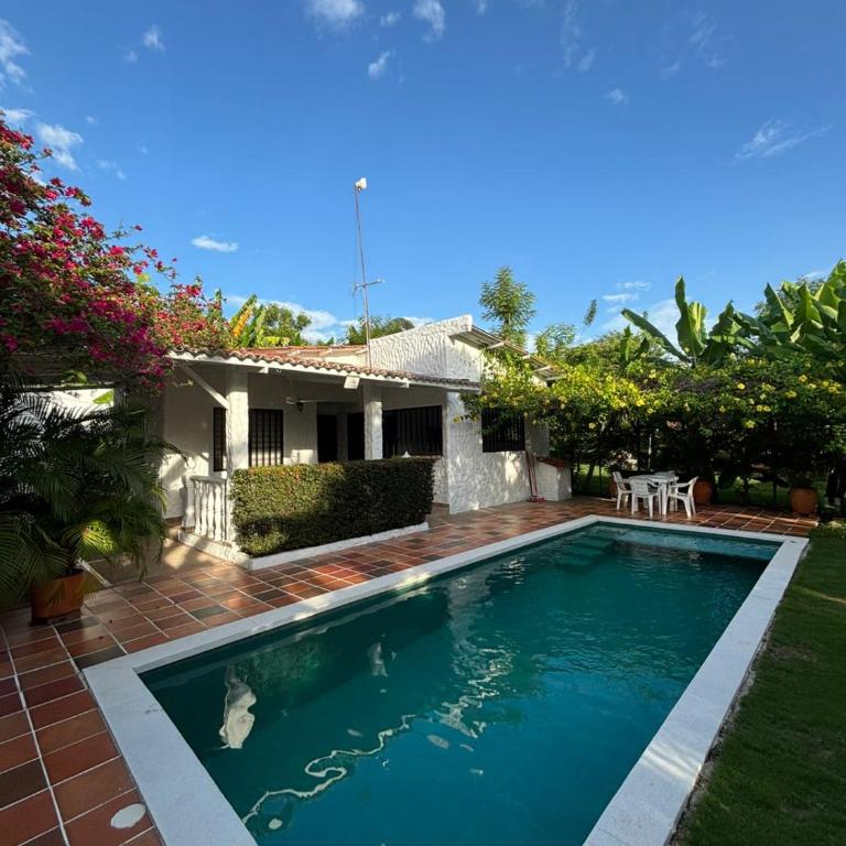 Casa Villa Rosita con piscina privada! - Villa de 3 dormitorios - 1