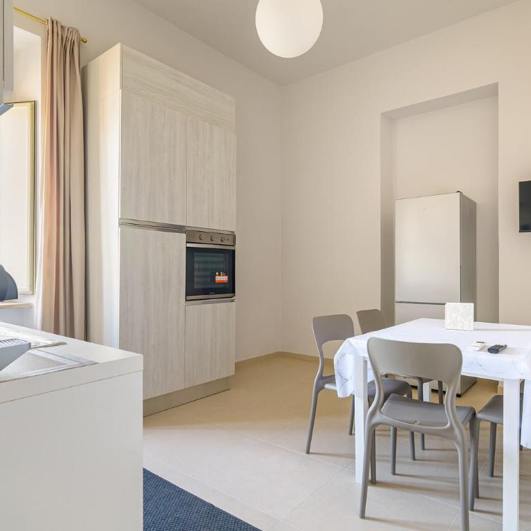 Appartamento 52 - Appartamento Standard con 2 Camere da Letto - 2