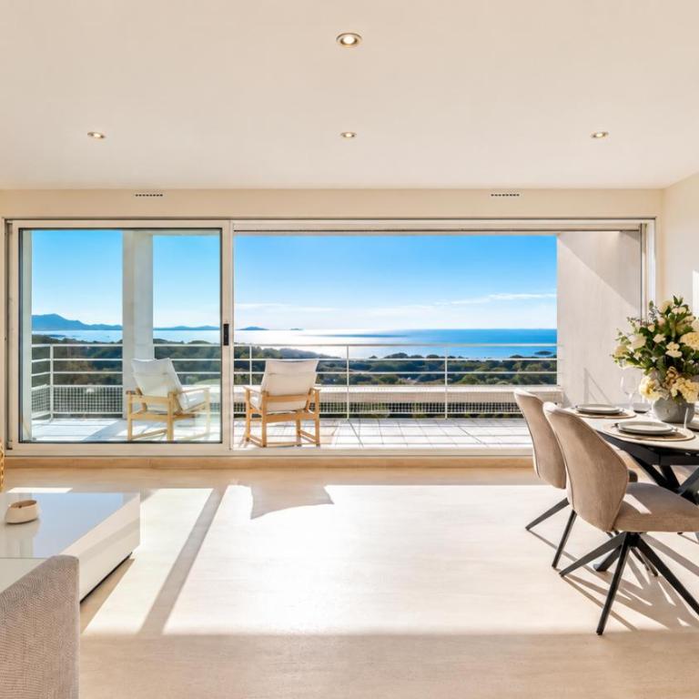 Bandol Vue Mer Panoramique, Terrasse, Calme & Parking - Appartamento con 2 Camere da Letto - 1