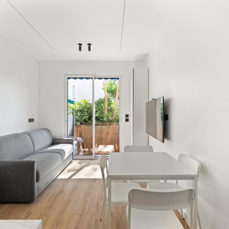 Printemps Terrasse 6 personnes Juan les Pins Centre - Appartement 2 Chambres - 7