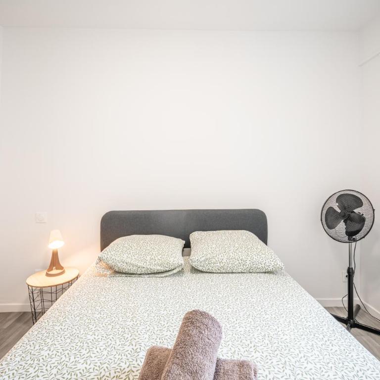 Le Commodore - Clim - Wifi - Vue sur le Faron - Apartment mit 3 Schlafzimmern - 3