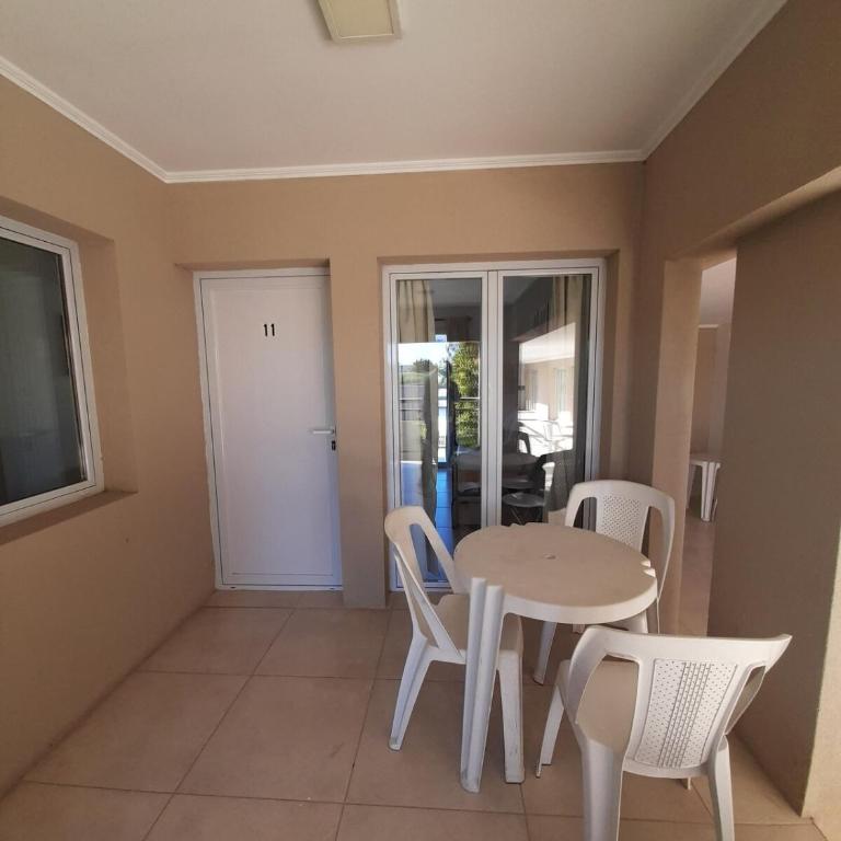 Departamento con Pileta y Parrillas - Condominio el faro - Apartamento de 1 dormitorio - 6