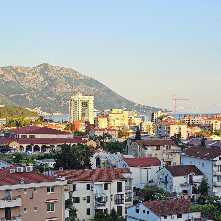 Spacious 3BR - Mountain View - Large Terrace - Three-Bedroom Premium Apartment with Resort View - 28