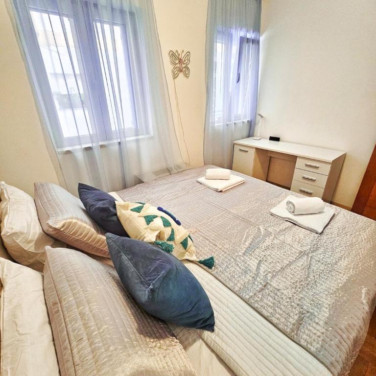 Spacious 3BR - Mountain View - Large Terrace - Three-Bedroom Premium Apartment with Resort View - 19