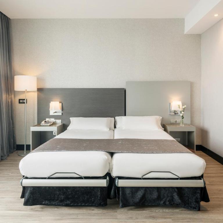 Ilunion Atrium - Barrierefreies Zimmer - 2