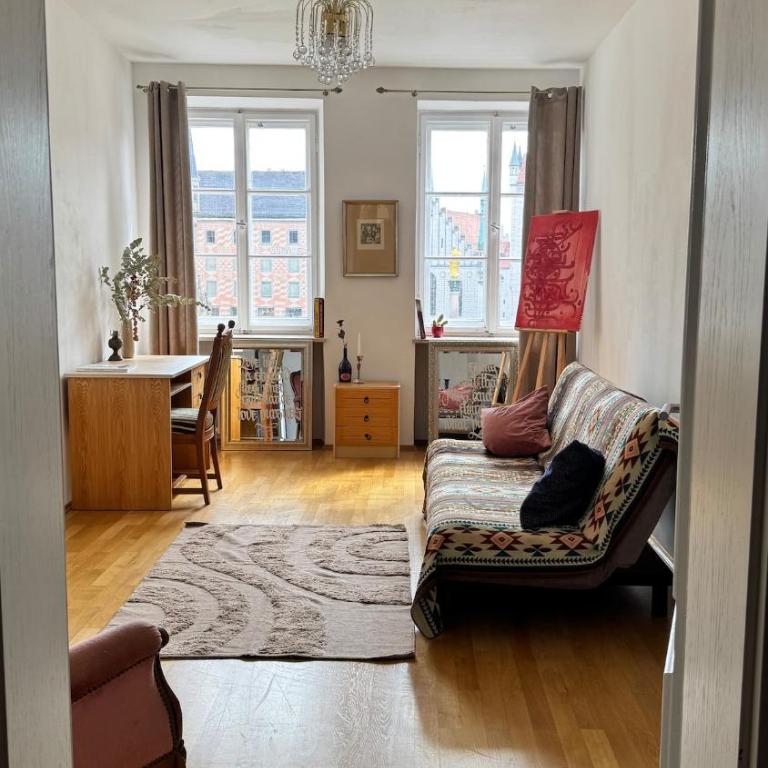 Artists Home on Marienplatz with Town Hall View - Apartment mit 2 Schlafzimmern - 14
