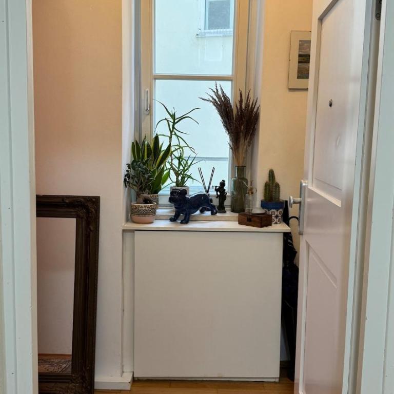 Artists Home on Marienplatz with Town Hall View - Apartment mit 2 Schlafzimmern - 34
