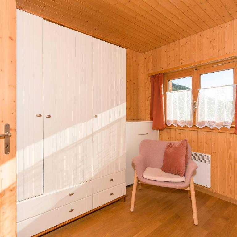 Alpine Duplex near Aletsch with Views & Parking - Apartment - 12