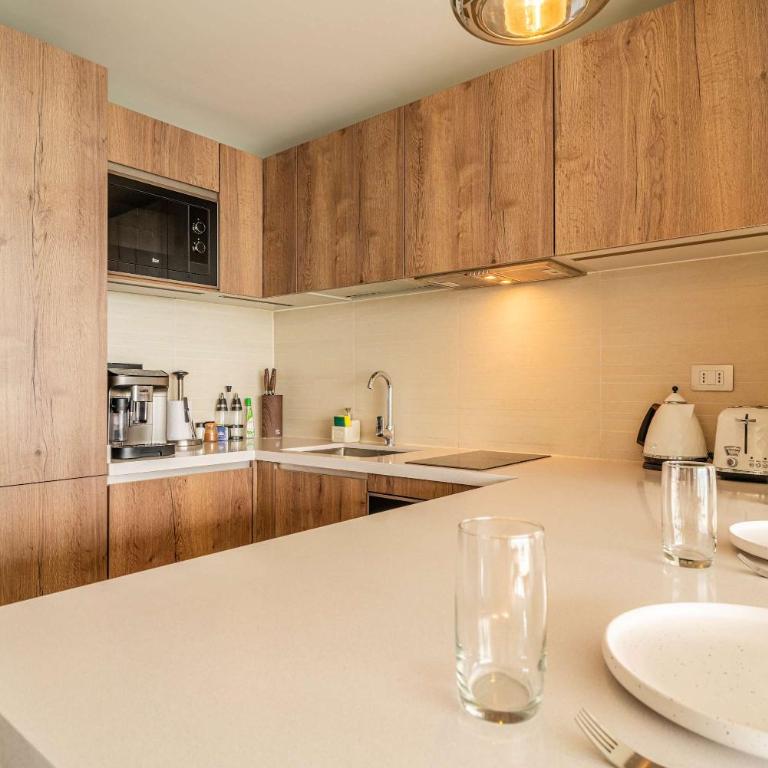 HOM I Lujoso y Comodo Depto 1D1B en Las Condes - Apartment - 10