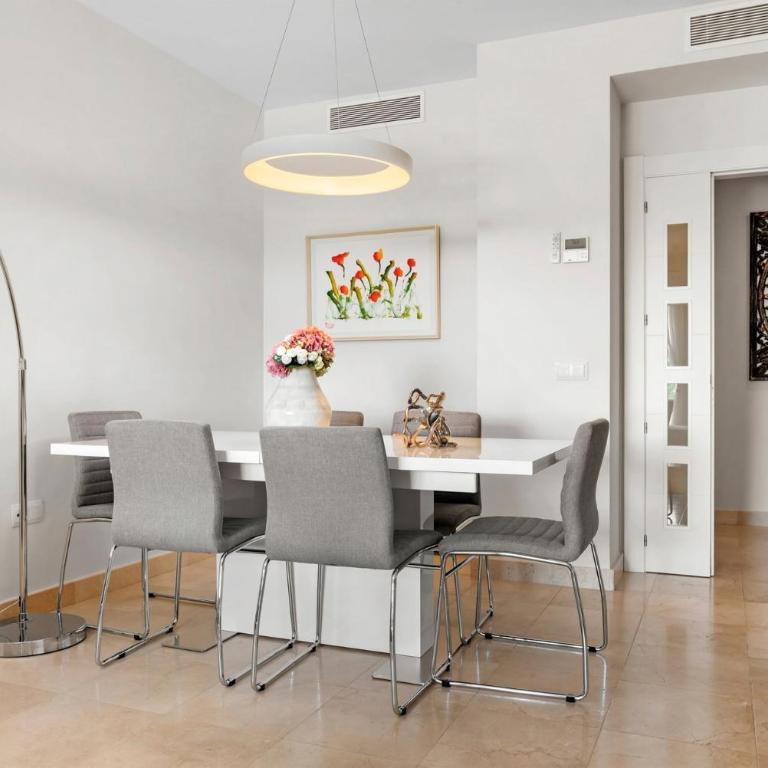 5-Star Resort Retreat Near Puerto Banús Marbella - Apartment - 35