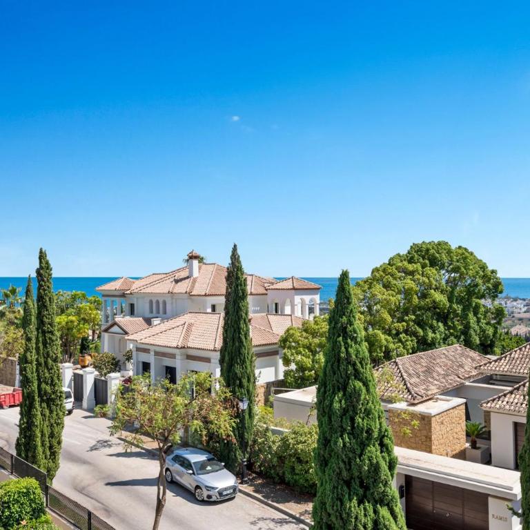 5-Star Resort Retreat Near Puerto Banús Marbella - Apartment - 33