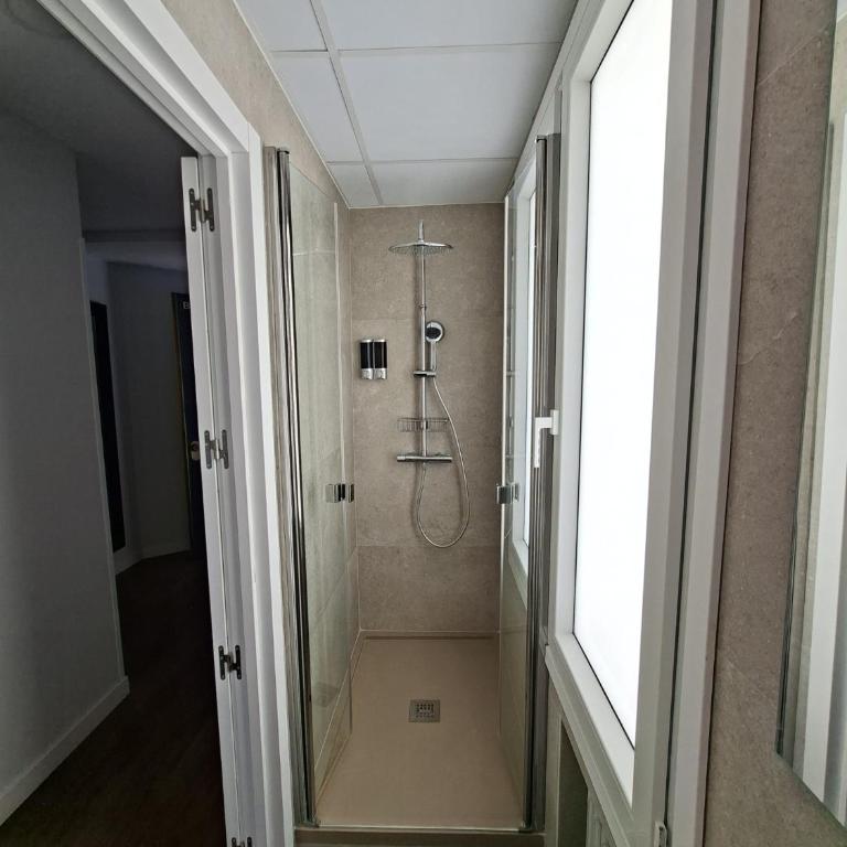 Ático en la Gran Vía con Terraza al Palacio Real - Appartement 3 Chambres - 17