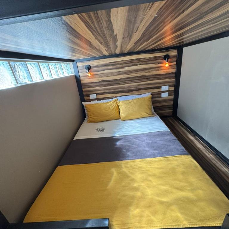 Constantino Hosteria y Hostel - Quadruple Room with Private Bathroom - 3