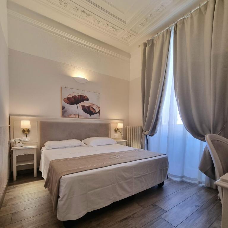Hotel Charly - Camera Matrimoniale - 1