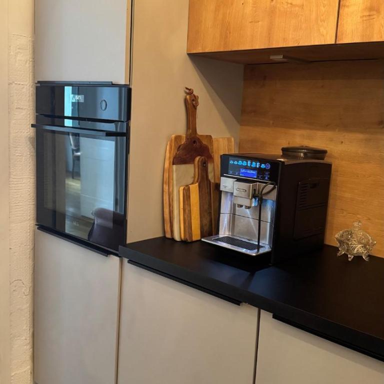 Artists Home on Marienplatz with Town Hall View - Apartment mit 2 Schlafzimmern - 5