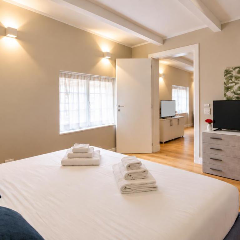 Montebello Central Apartment - Two-Bedroom Apartment - 10