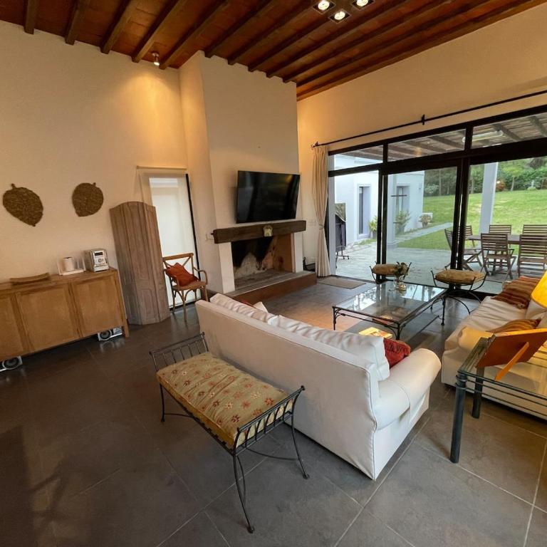 NORDESTE Gated community IDEAL FOR TWO FAMILIES with children - Casa de 5 dormitorios - 1