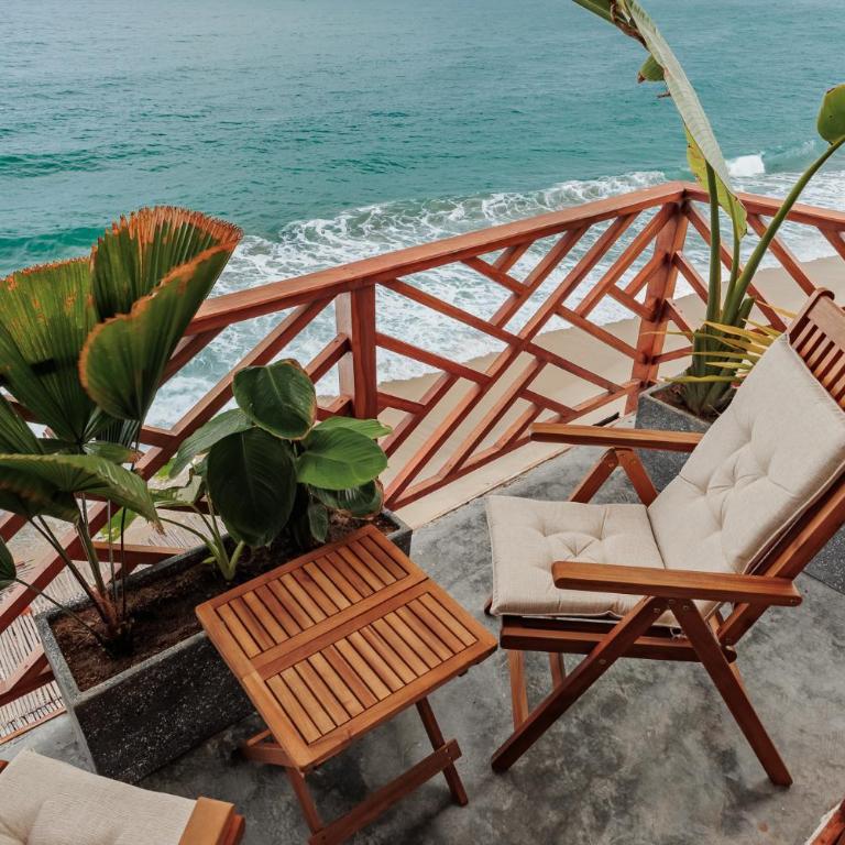 Jaguar Beachfront Ecohotel & Spa - Deluxe Suite with Sea View - 15