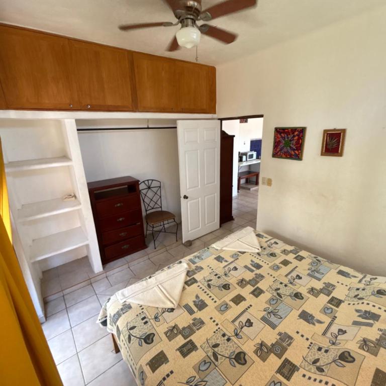 Casa Ana Ruth (Bucerias, Nay.) - Habitación Doble con balcón (2 adultos + 1 niño) - 27