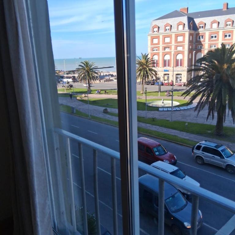 Depto Centrico - Vistas al Mar y Plaza Colon - Apartamento de 1 dormitorio - 8