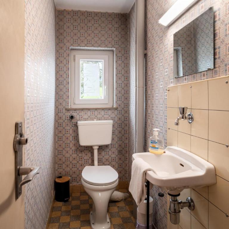 Gruber Alpin Living - Ferienhaus mit Dusche - 14