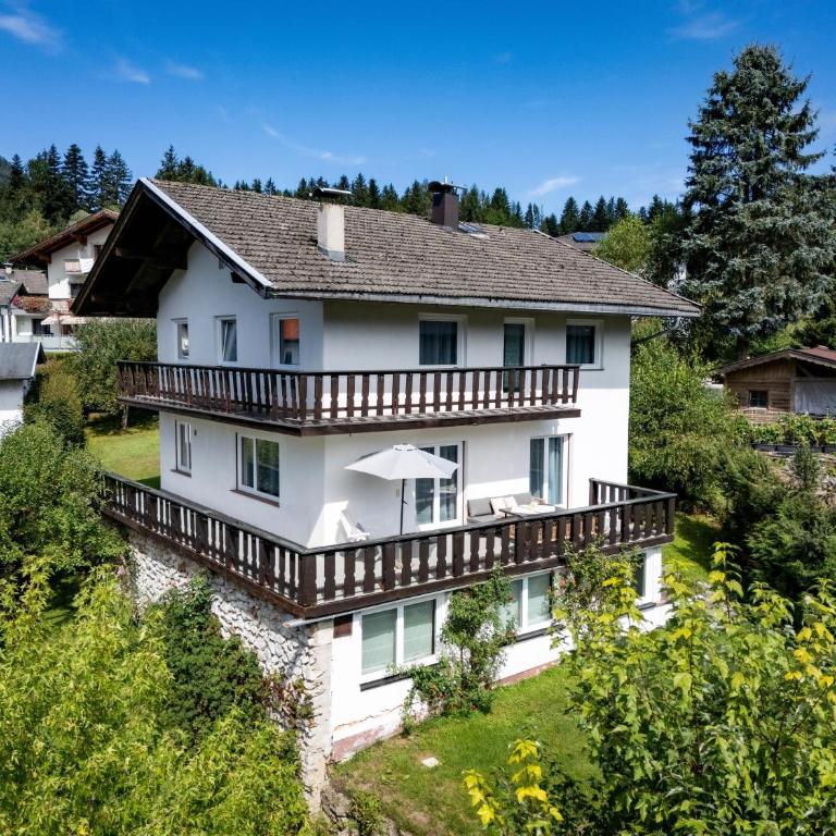 Gruber Alpin Living - Ferienhaus mit Dusche - 22