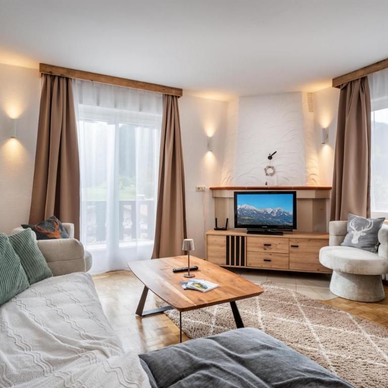 Gruber Alpin Living - Ferienhaus mit Dusche - 1