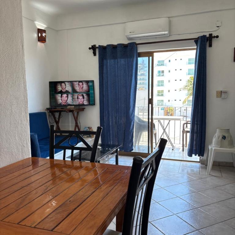 Casa Ana Ruth (Bucerias, Nay.) - Habitación Doble con balcón (2 adultos + 1 niño) - 36