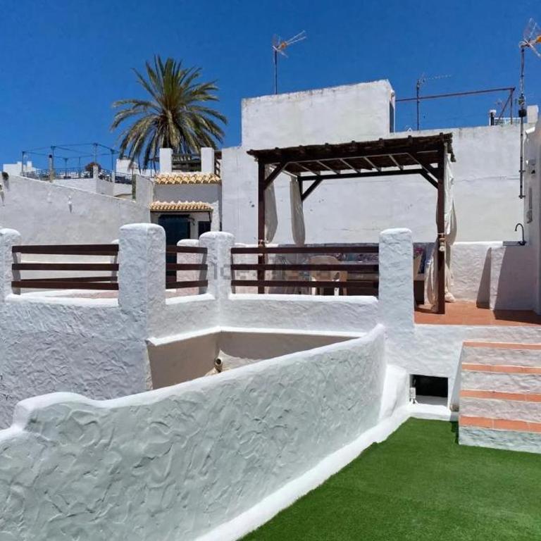 Casablanca - Three-Bedroom House - 1