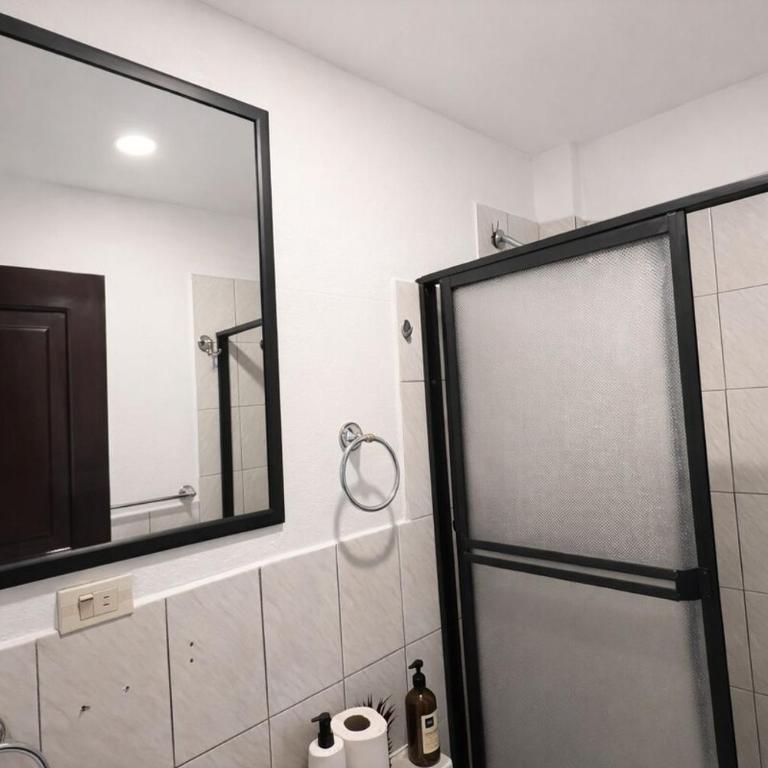Colonial Retreat in Cuenca by the Tomebamba - One-Bedroom Apartment - 8