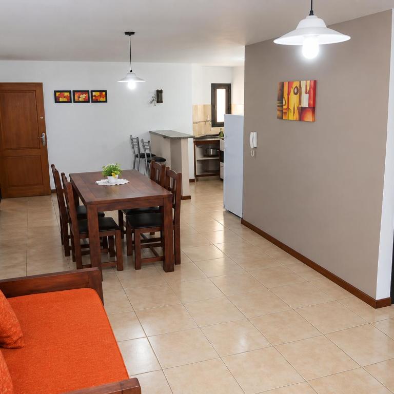 CÓRDOBA DEPARTAMENTO CÉNTRICO-OPCIÓN COCHERA-cerca Sanatorio Allende-Kempes-Plaza de la música-clinicas de ojos-Imgo-shopings-Univ Siglo 21- - One-Bedroom Apartment - 9