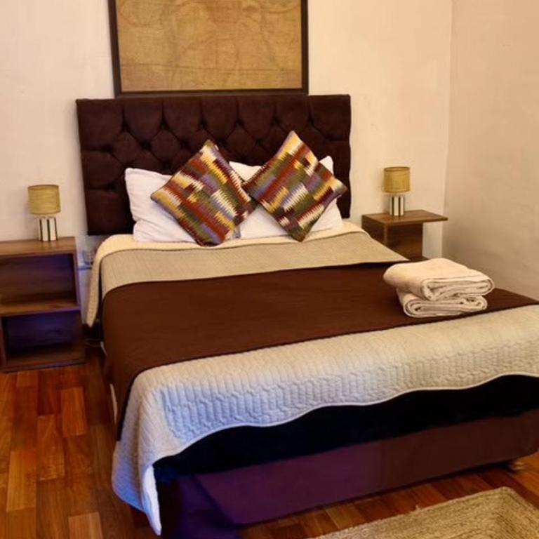 Cozy Apartment in Downtown - Two-Bedroom Apartment - 3