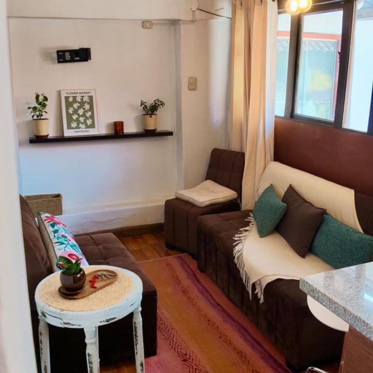 Cozy Apartment in Downtown - Two-Bedroom Apartment - 4