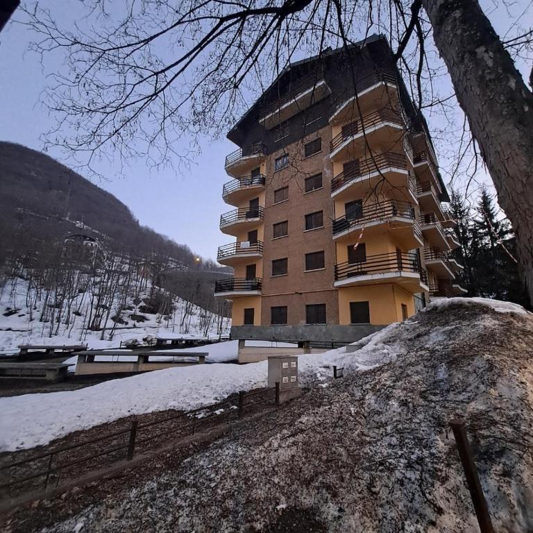 Il bucaneve - sport e relax - Appartamento con 1 Camera da Letto, Balcone e Vista Montagna - 9