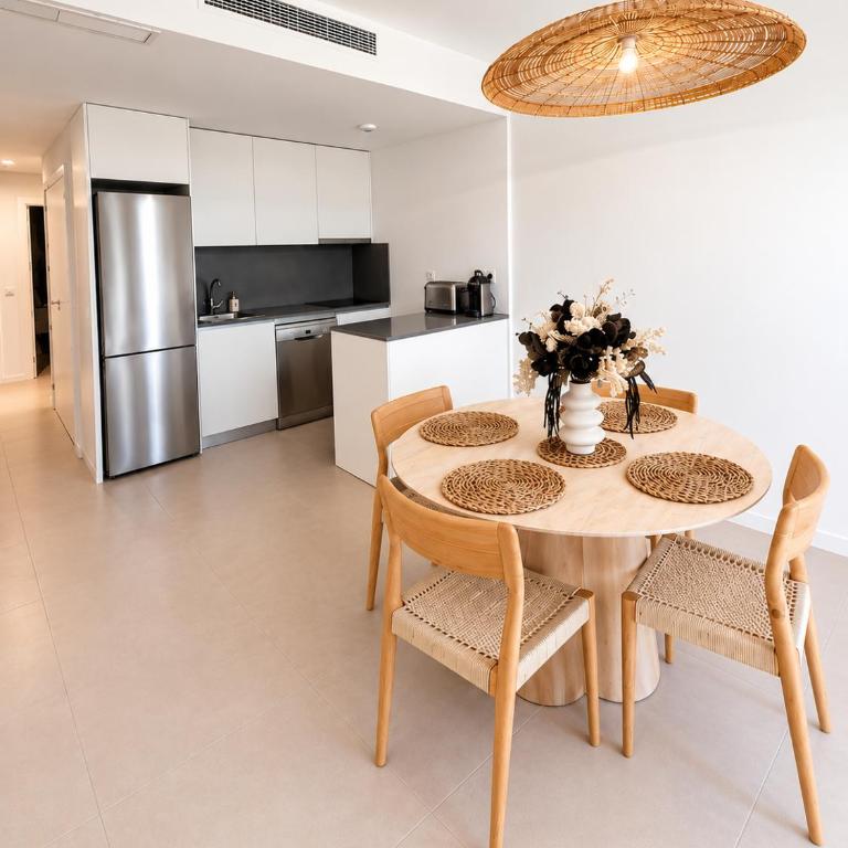 Celere Sea View Pool Gym Parking - Two-Bedroom Apartment - 19