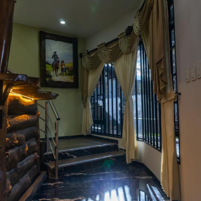 Lujosa casa de campo en ubicación central en Cuenca - Villa de 1 dormitorio - 74