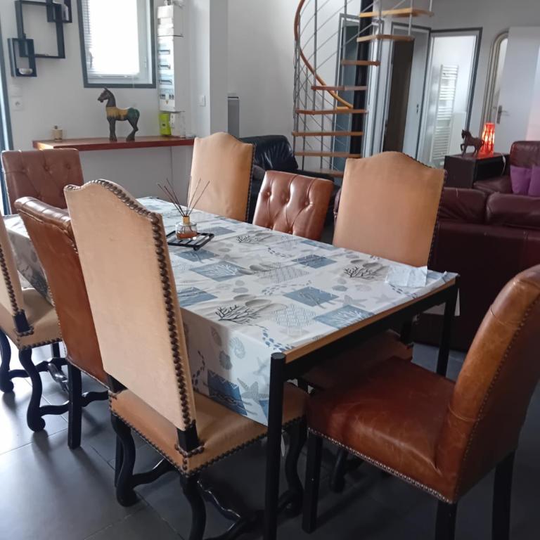 Bienvenue à l'idéal maison familiale - Maison 4 Chambres - 7