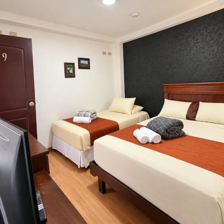 Hotel Coronel - Triple Room - 3