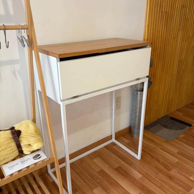 Estudio 905, seguridad 24hs, a 200 mts de Calle Florida y Galerías Pacífico - Apartamento de 1 dormitorio - 32