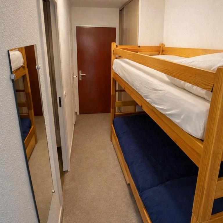 Les Étoiles, Studio cosy avec balcon, vue montagne, WIFI ,proche des pistes - Appartement 1 Chambre - 10