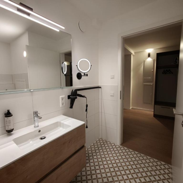Homely Stay City Apartments - Superior Studio - 7