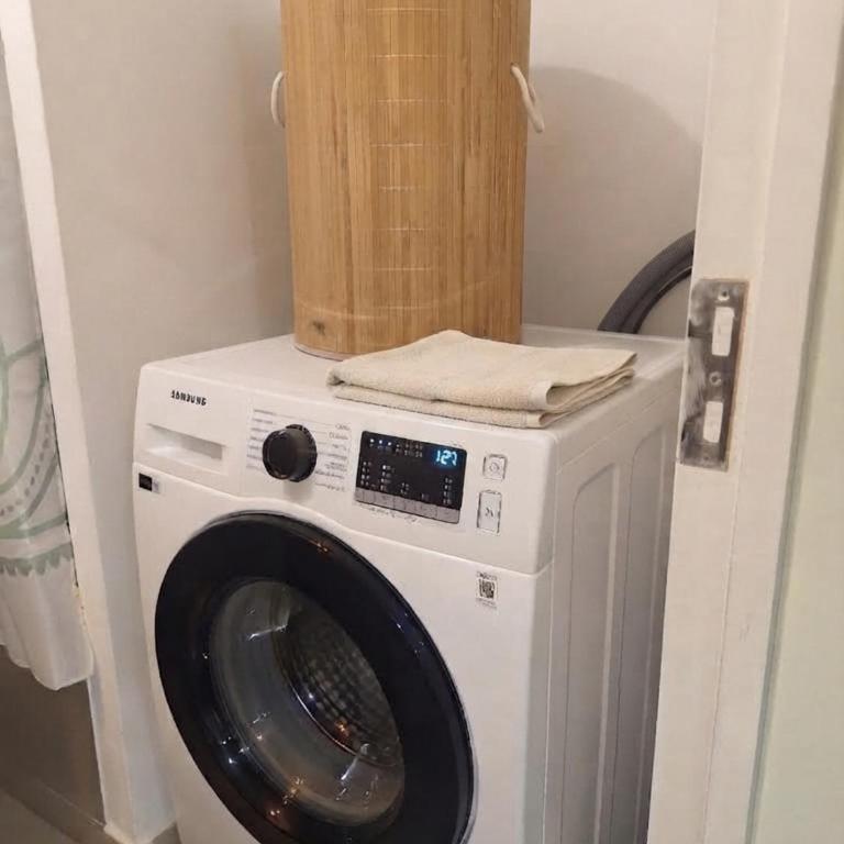Estacionamiento Gratis Full Departamento Céntrico a pasos del Metro Ecuador, Teletón, Mutual, Clinicas - Apartamento de 2 dormitorios - 11