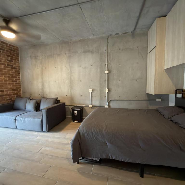 Loft Céntrico con Piscina, Gym y Vistas - One-Bedroom Apartment with City View - 12