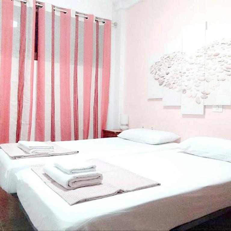 Los Cristianos, Room in shared apartment - Chambre Simple avec Salle de Bains Privative - 1