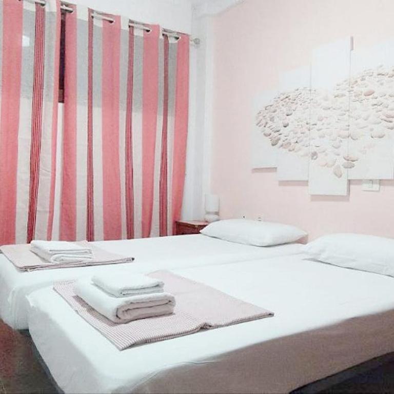 Los Cristianos, Room in shared apartment - Chambre Simple avec Salle de Bains Privative - 2